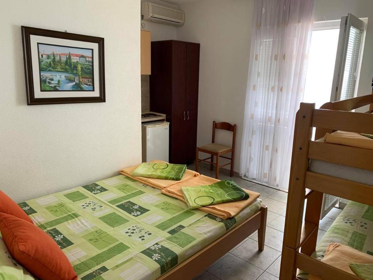 Jelic Apartmani Сутоморе Экстерьер фото