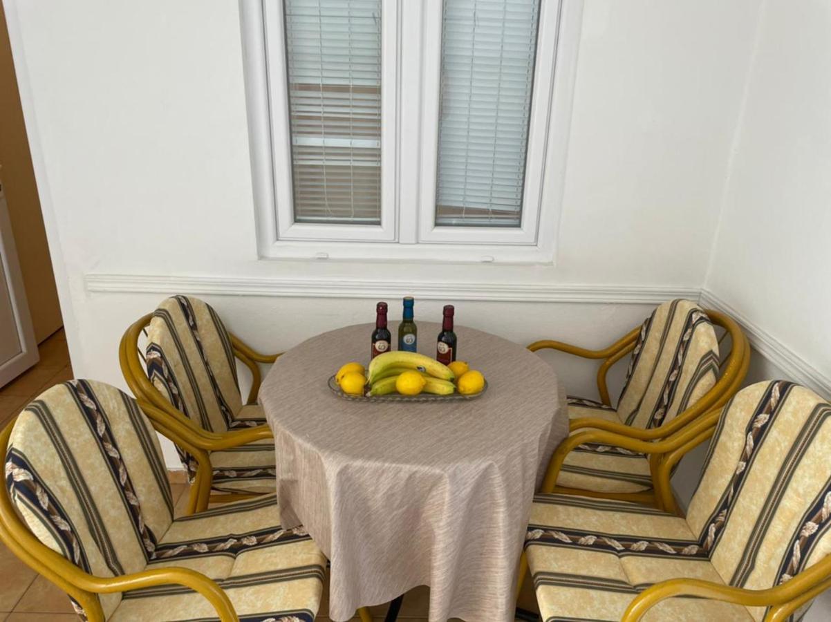 Jelic Apartmani Сутоморе Экстерьер фото