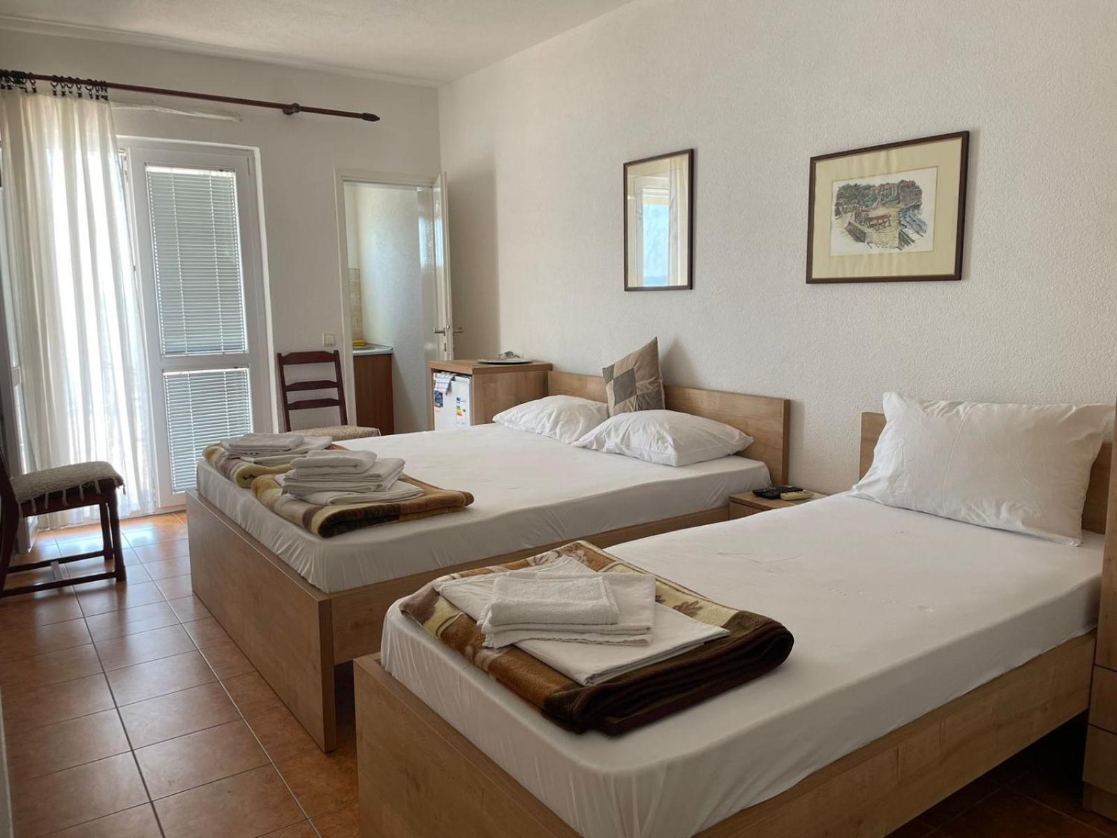 Jelic Apartmani Сутоморе Экстерьер фото