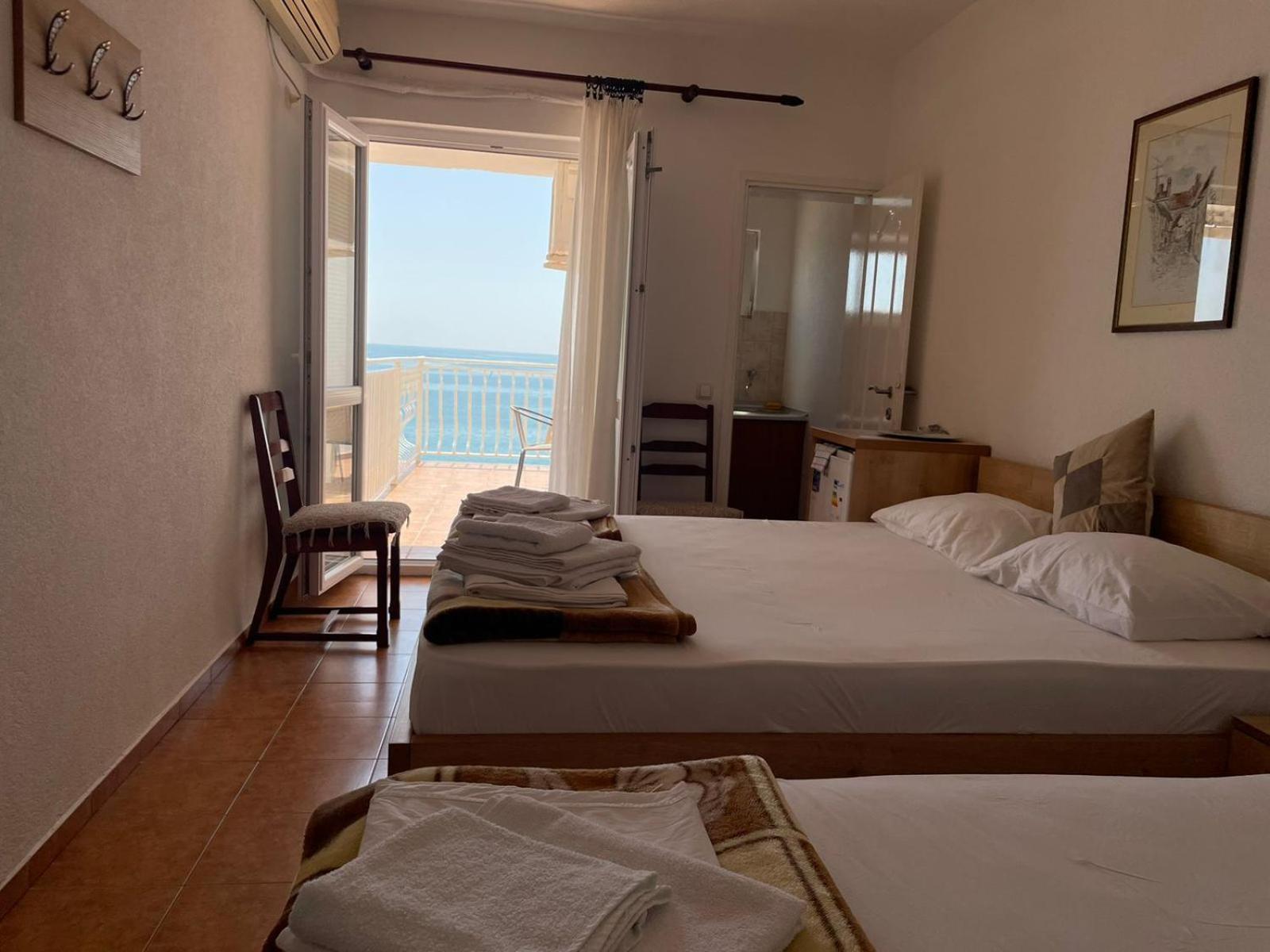 Jelic Apartmani Сутоморе Экстерьер фото