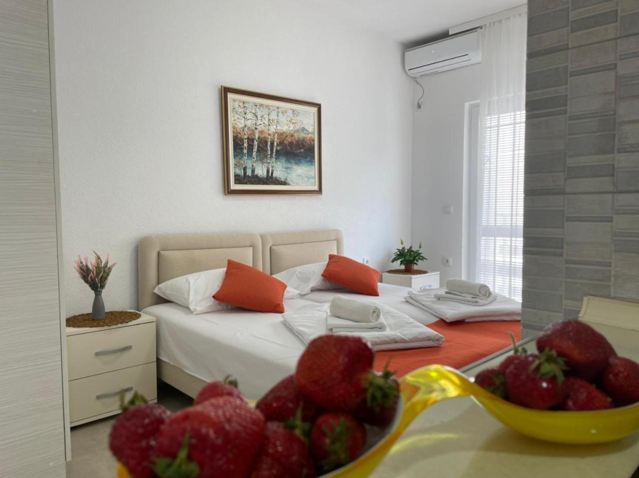 Jelic Apartmani Сутоморе Экстерьер фото