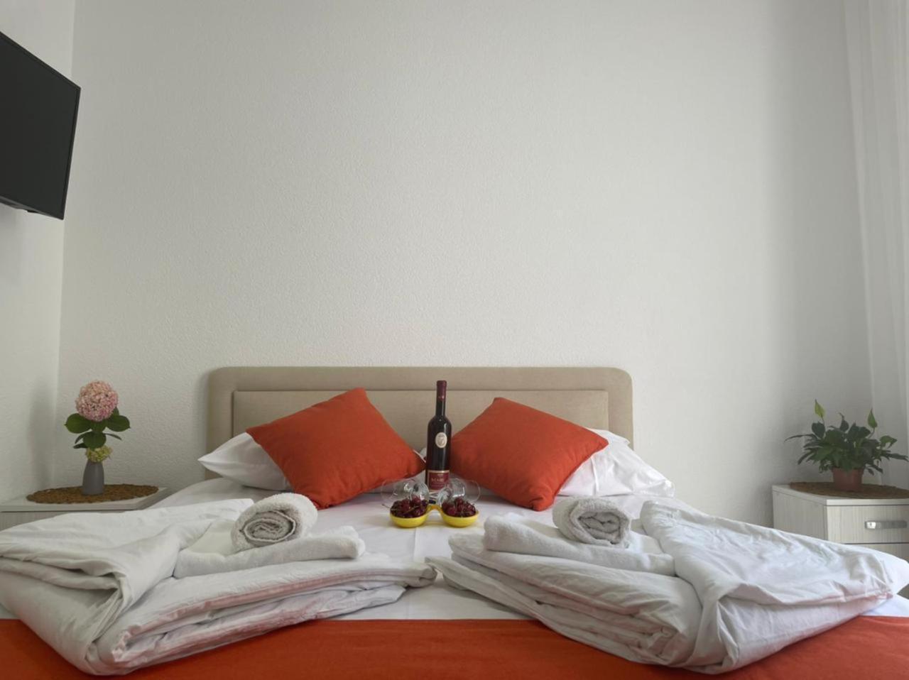 Jelic Apartmani Сутоморе Экстерьер фото