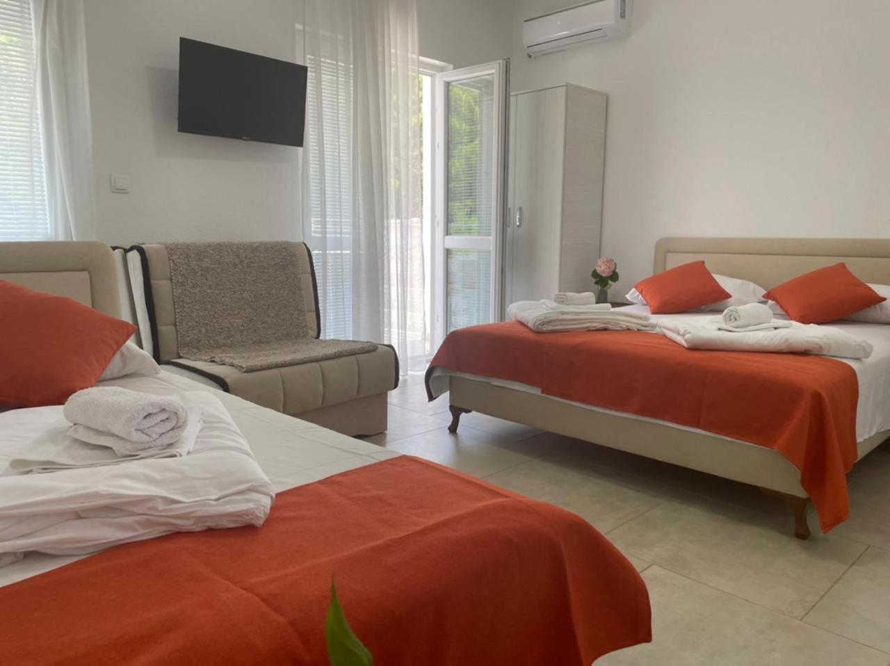 Jelic Apartmani Сутоморе Экстерьер фото